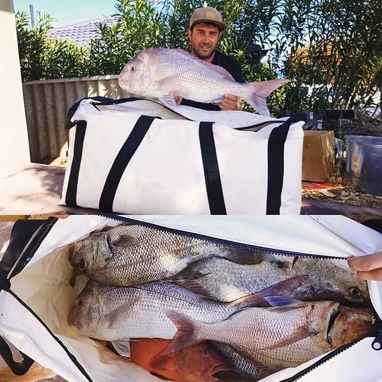 Piscium interfice magna Cooler Bag